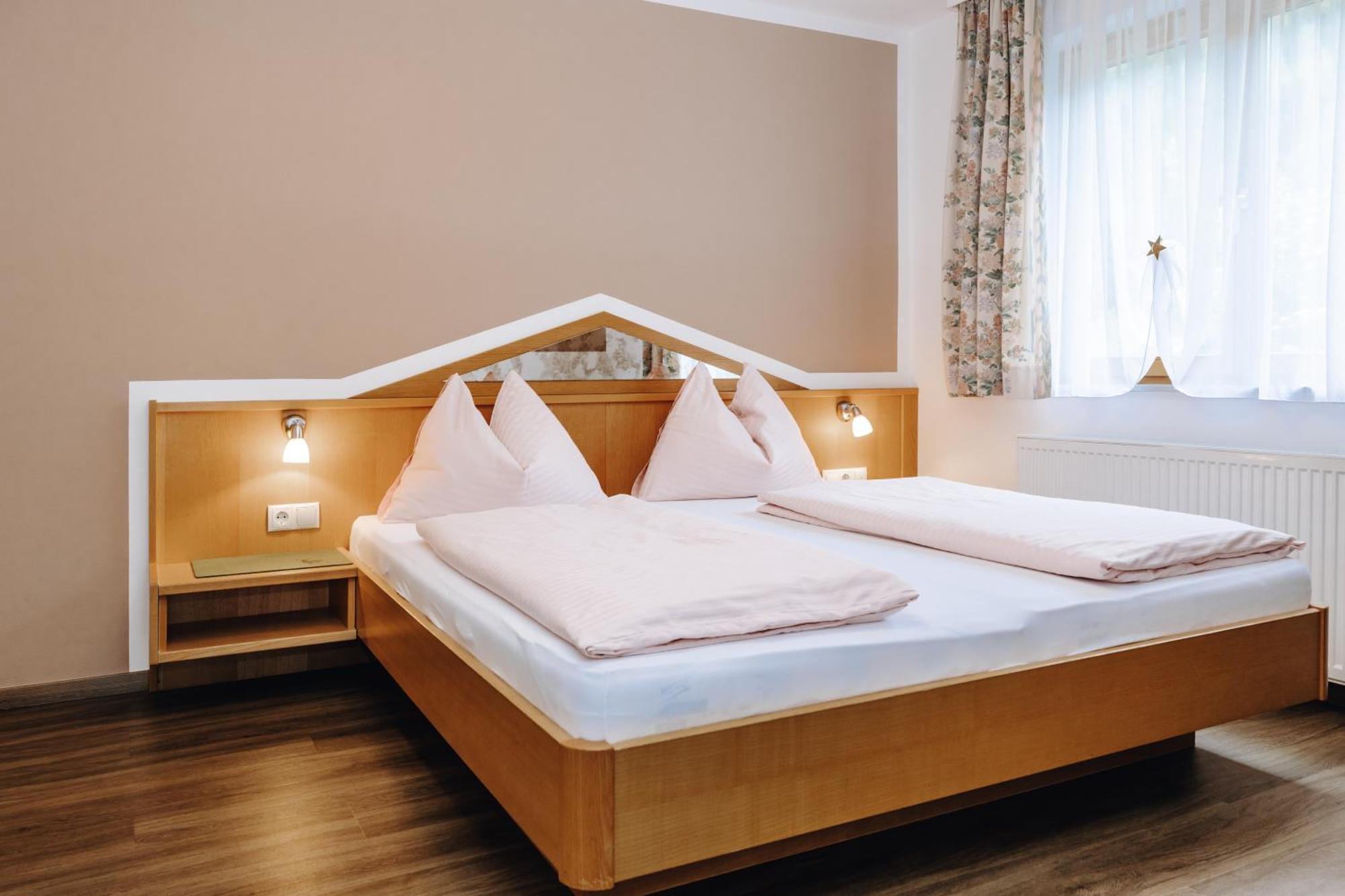 Hotel Garni Tannenhof Flachau Eksteriør billede
